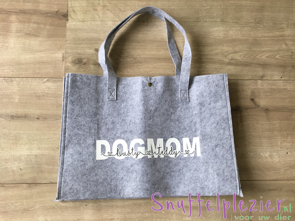 tas - Dogmom - Snuffelplezier