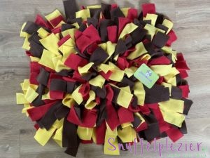 Snuffelkussen maat M geel, rood, bruin