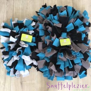 Snuffelkussen_S_M_Blauw_grijs_zwart
