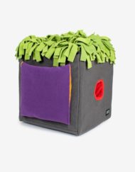 Sniffbox zijaanzicht met Snuffelmatje, gaatje en boekje