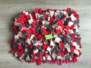 Snuffelkussen L - Rood Grijs Creme